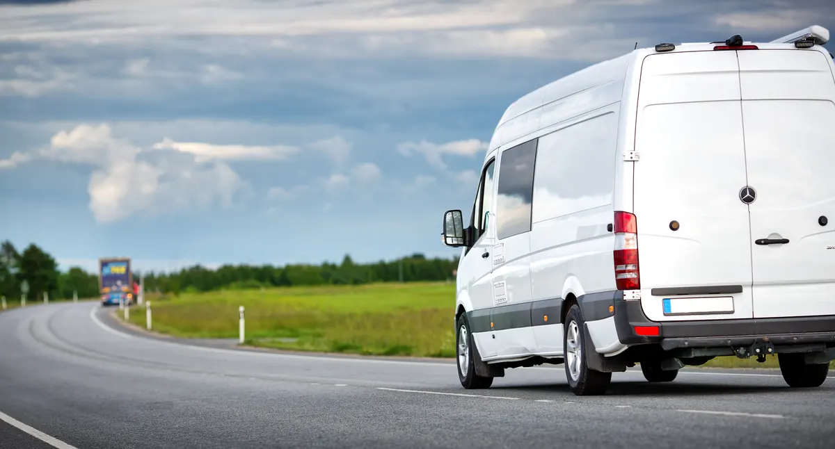 Transporter auf dem Weg in die Niederlande
